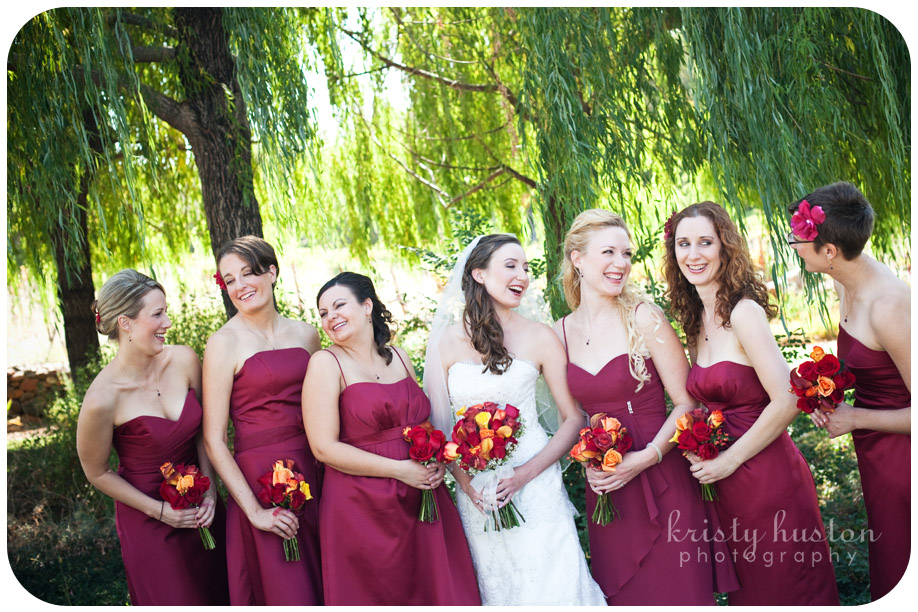 bridesmaids_maroon_fall_bouquets