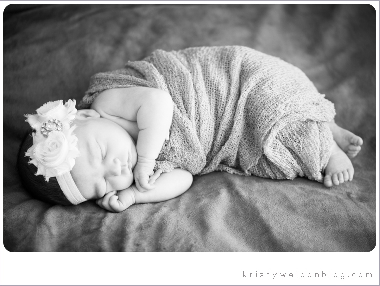 roseville_newborn_baby_girl_photographer_0015.jpg