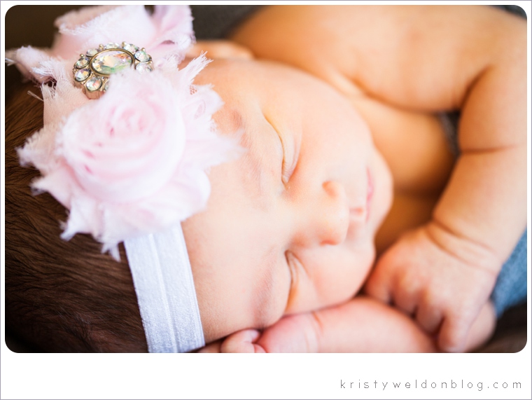 roseville_newborn_baby_girl_photographer_0017.jpg